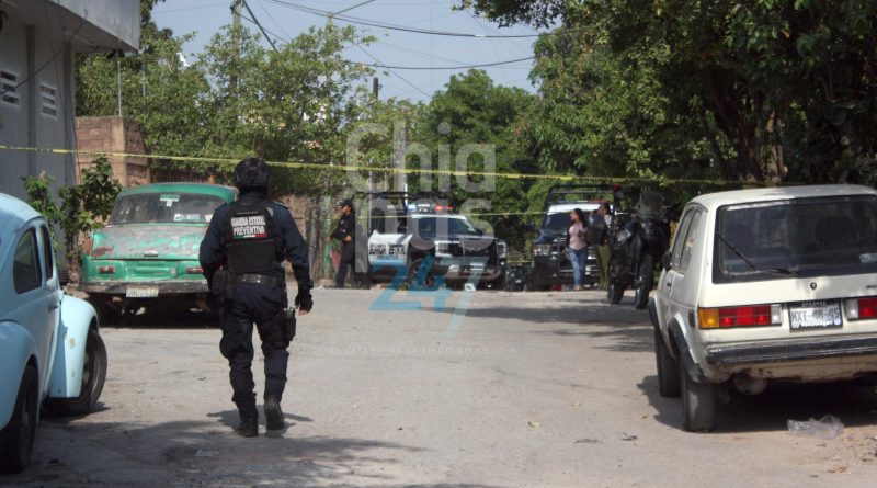 Revientan casa de seguridad en Xamaipak: dos muertos (reportan tres), un herido y armamento asegurado
