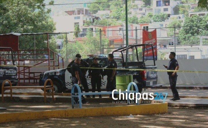 Mujer desarma a hombre que la amenazaba y dispara para defender a sus hijos