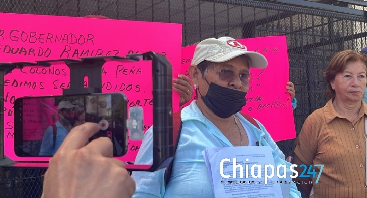 La Peña se queda sin transporte público y vecinos exigen intervención del Gobierno
